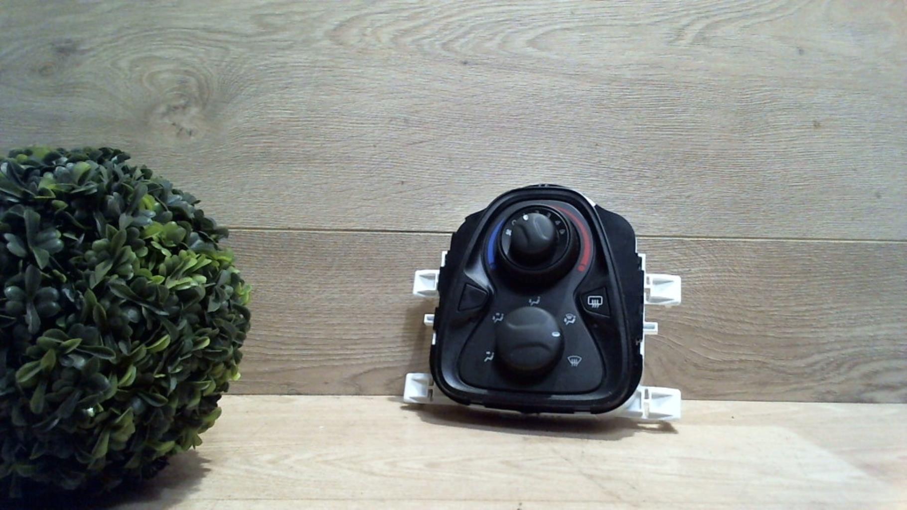 Commande chauffage CITROEN C1 2  - 1