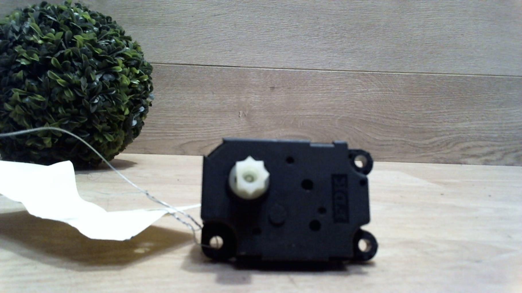 Commande chauffage RENAULT SCENIC 2 PHASE 2  - 1