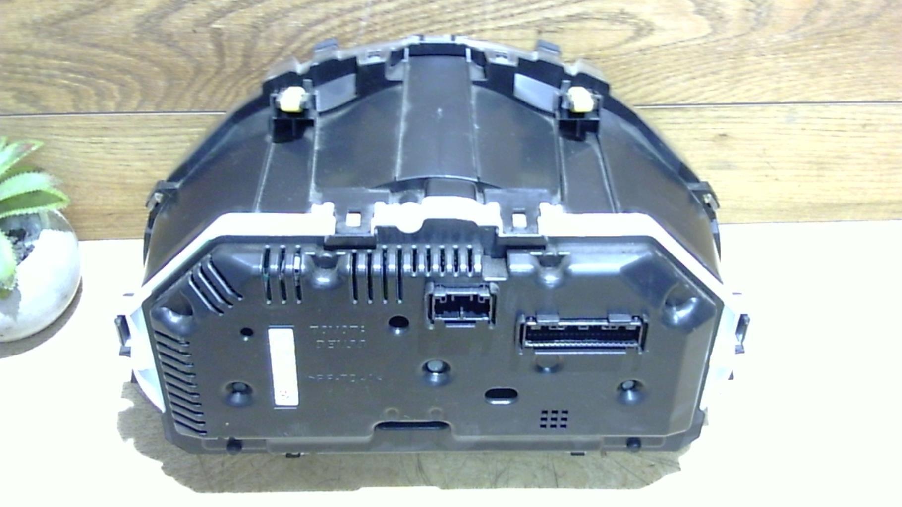 Compteur TOYOTA YARIS 3 PHASE 1 Diesel - 1