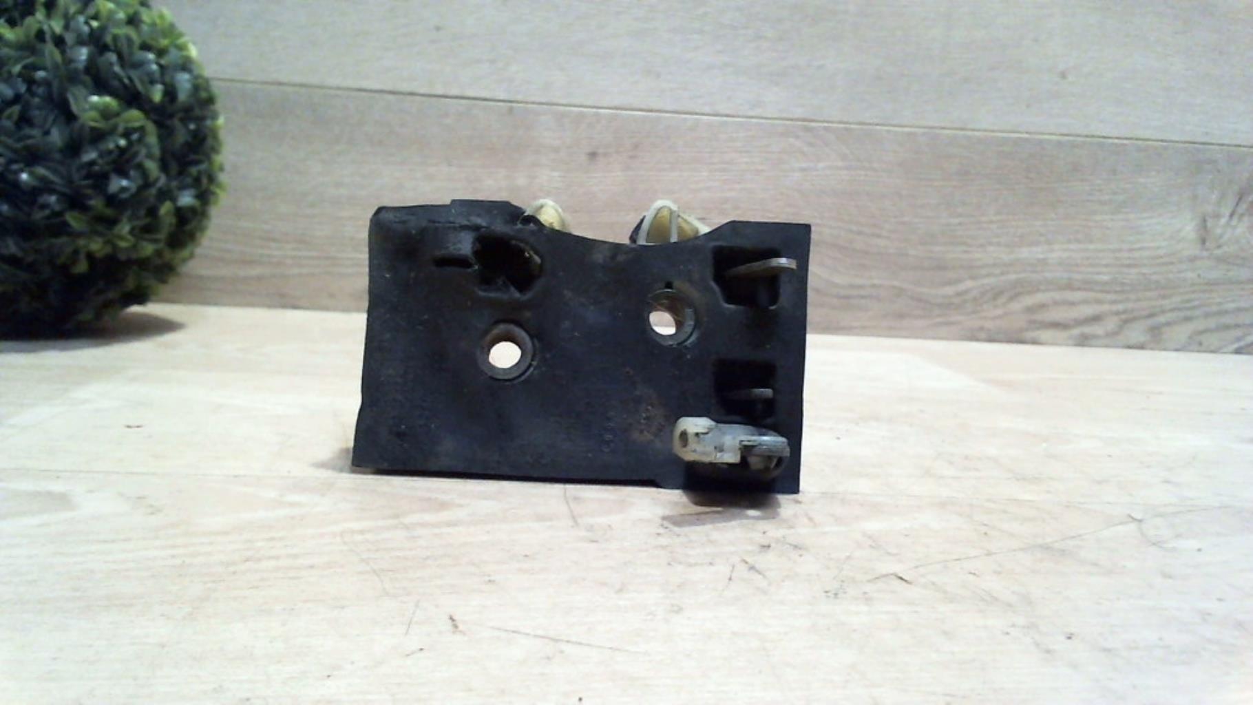 Serrure avant gauche AUDI 100 2 PHASE 1 Diesel - 1