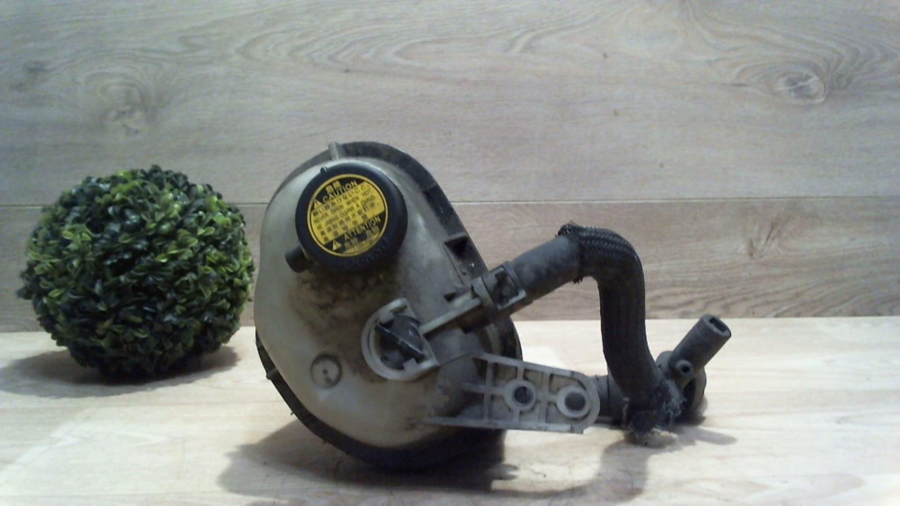 Vase d'expansion RENAULT CLIO 3 PHASE 1 Diesel - 1