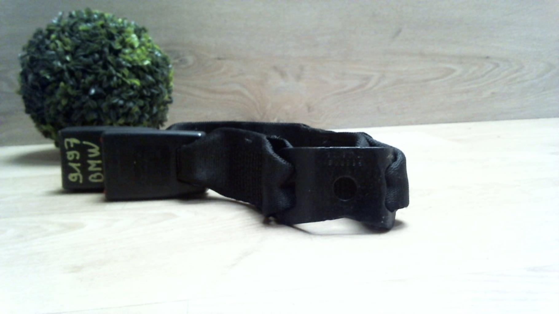 Attache ceinture arriere centrale BMW SERIE 1 E87 PHASE 2 Diesel - 1