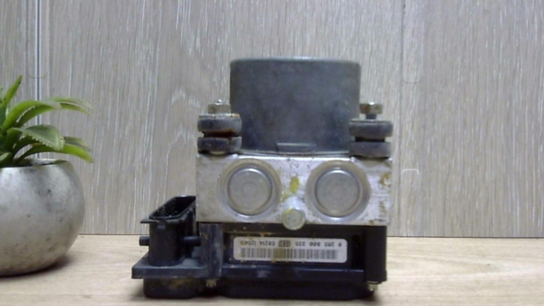 Bloc ABS (freins anti-blocage) RENAULT CLIO 2 PHASE 2 Diesel - 1
