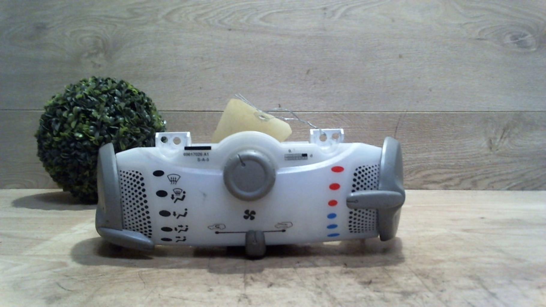 Commande chauffage CITROEN C1 1 PHASE 3 Essence - 1
