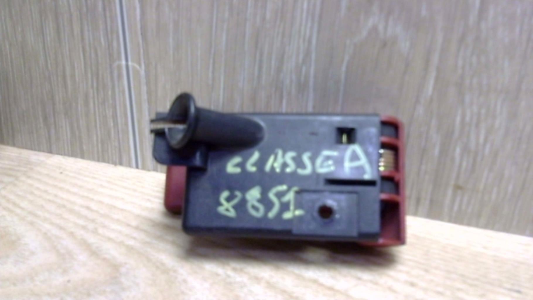 Poignee d'ouverture de capot MERCEDES CLASSE A 168 PHASE 1 Essence - 1