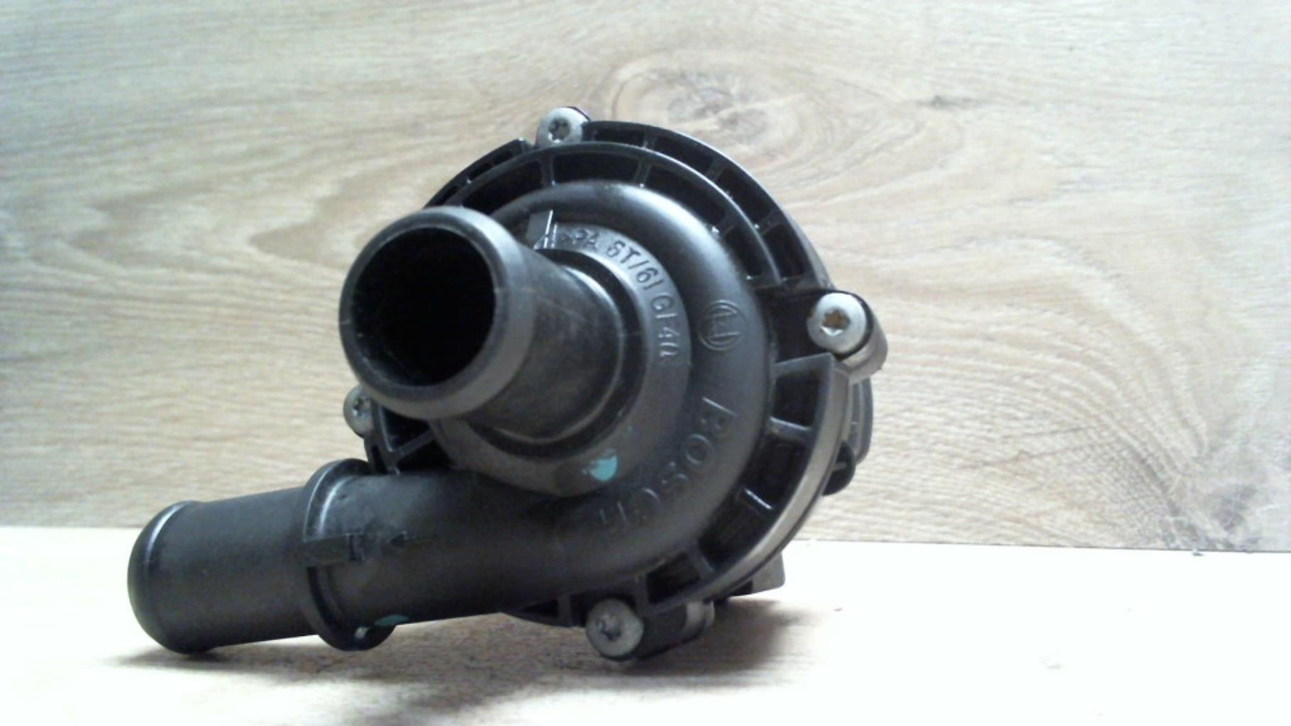 Pompe à eau RENAULT LATITUDE Diesel - 1