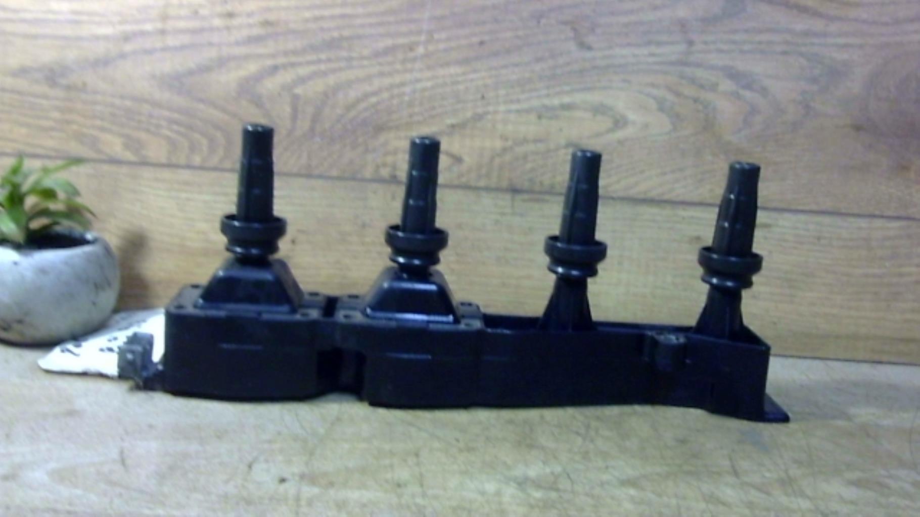 Rampe injection PEUGEOT 206 PHASE 1 Essence - 1