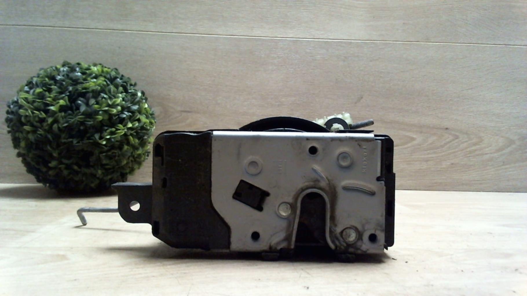 Serrure avant droit OPEL ASTRA H GTC PHASE 2 Diesel - 1