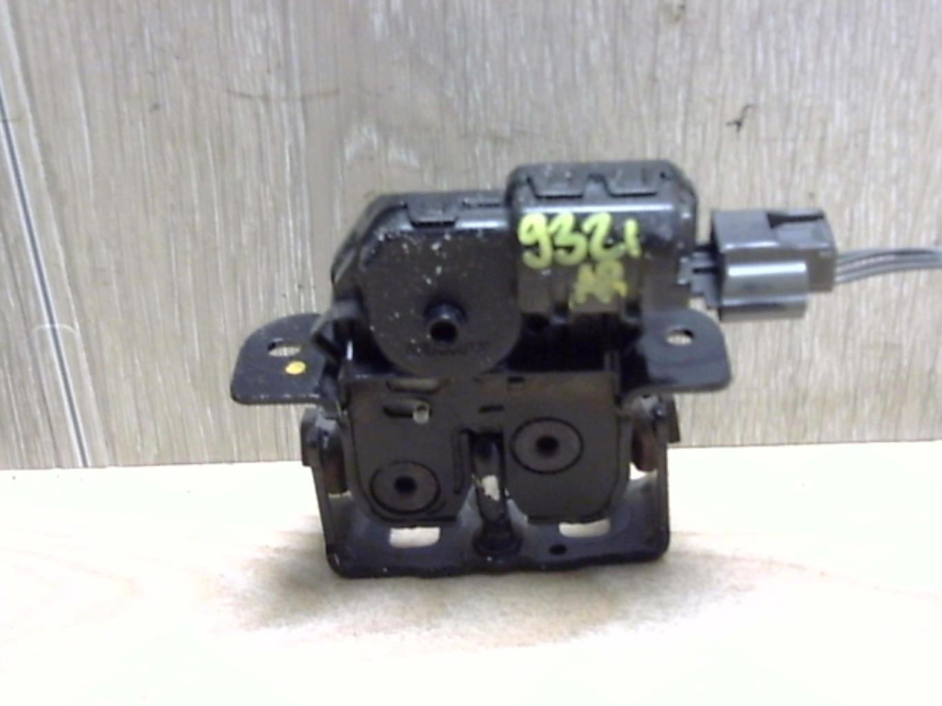 Serrure de coffre RENAULT SCENIC 3 PHASE 3  - 1