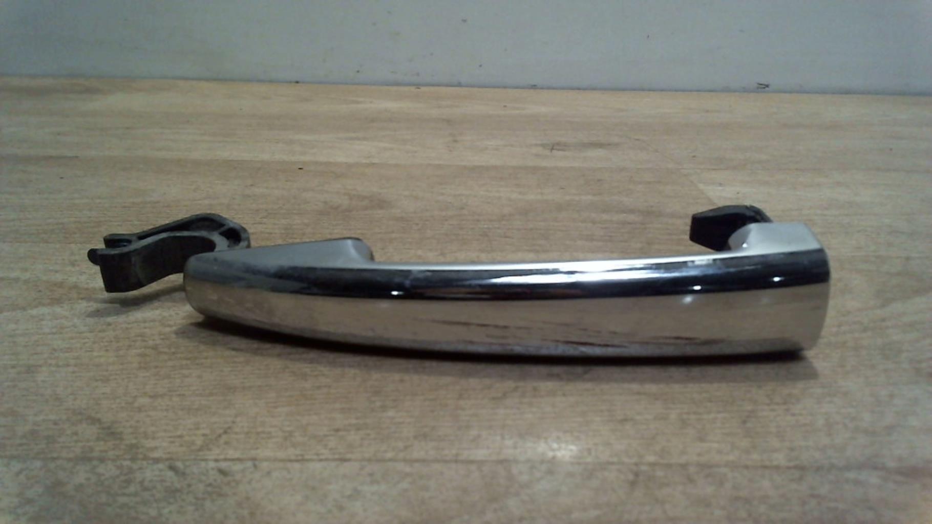 Poignee porte avant gauche CITROEN DS3 PHASE 1 Diesel - 1