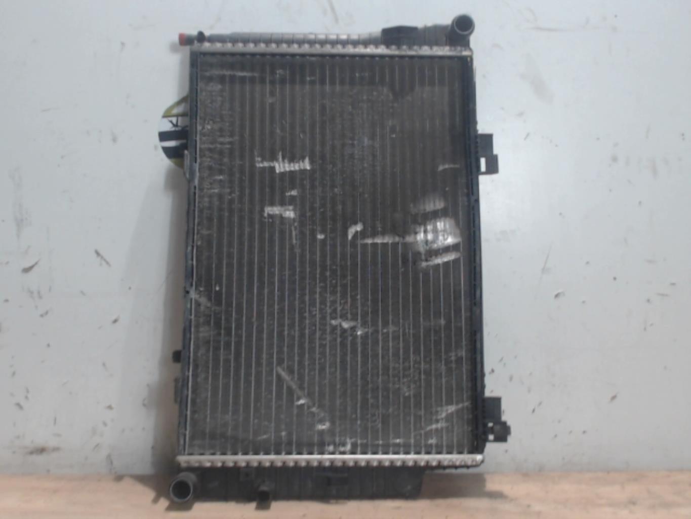 Radiateur eau MERCEDES CLASSE C 202 PHASE 1 BREAK Essence - 1