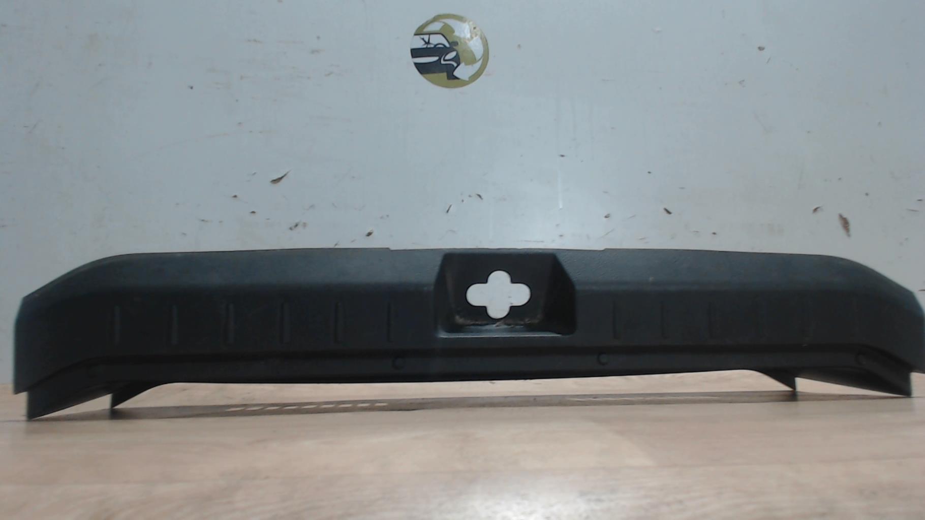 Baguette de coffre NISSAN NOTE 1 PHASE 1 Diesel - 1