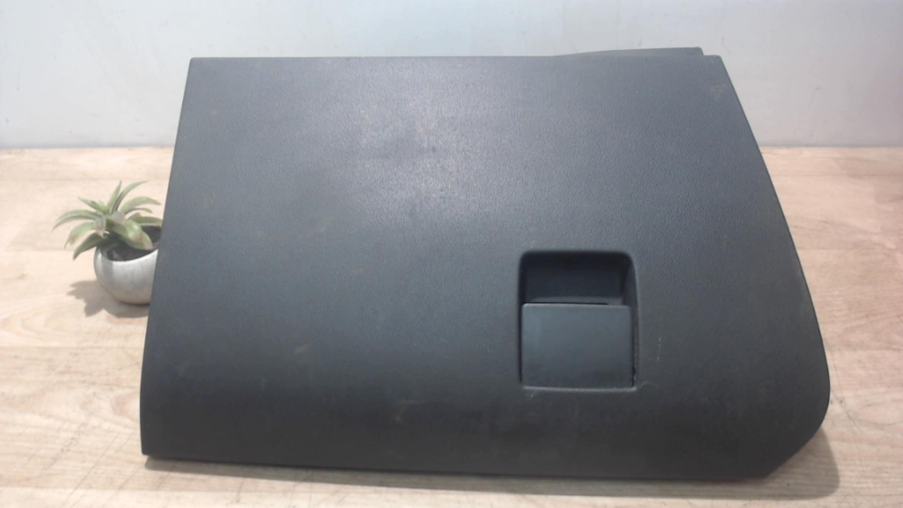 Boite a gants OPEL ASTRA H PHASE 1 Diesel - 1