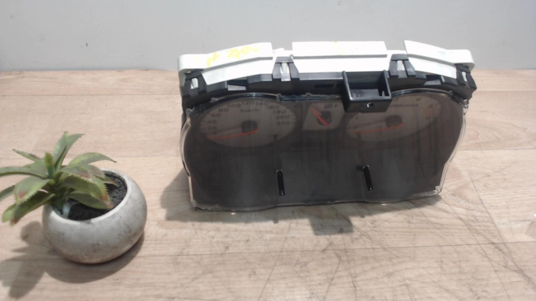 Compteur NISSAN NOTE 1 PHASE 1 Diesel - 1