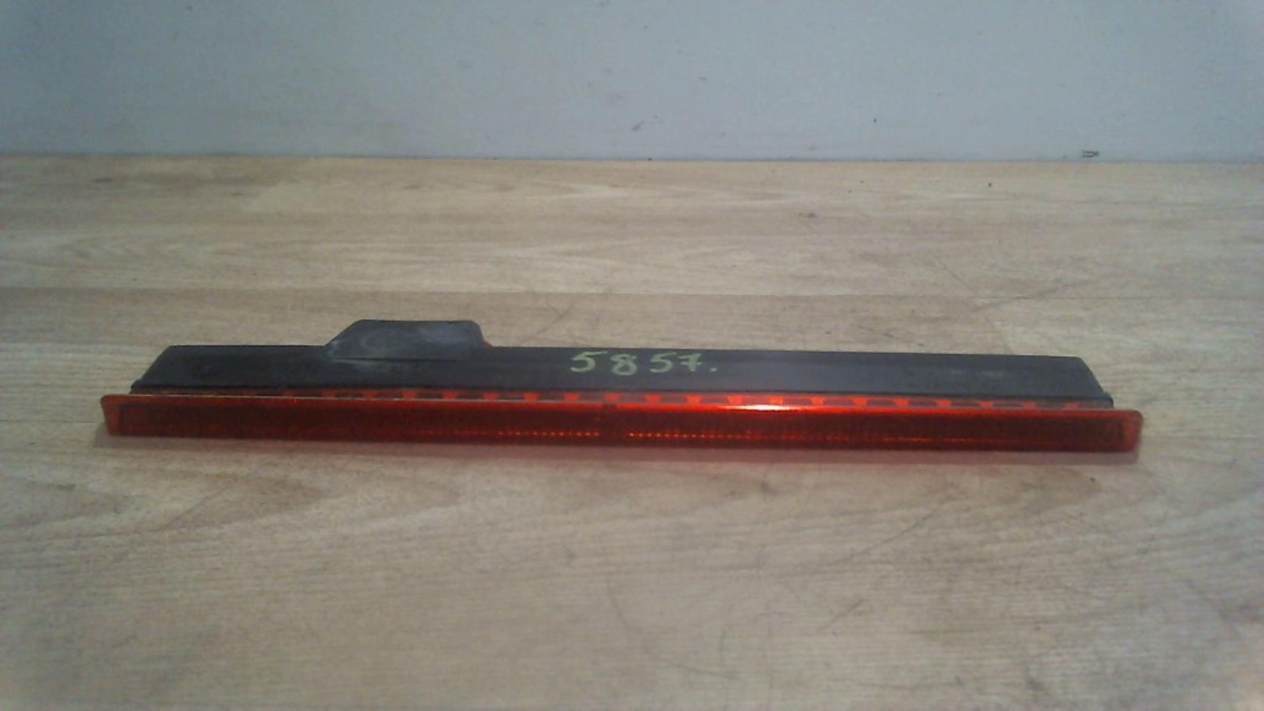 Feu arriere stop central MERCEDES CLASSE C 202 PHASE 1 BREAK Essence - 1