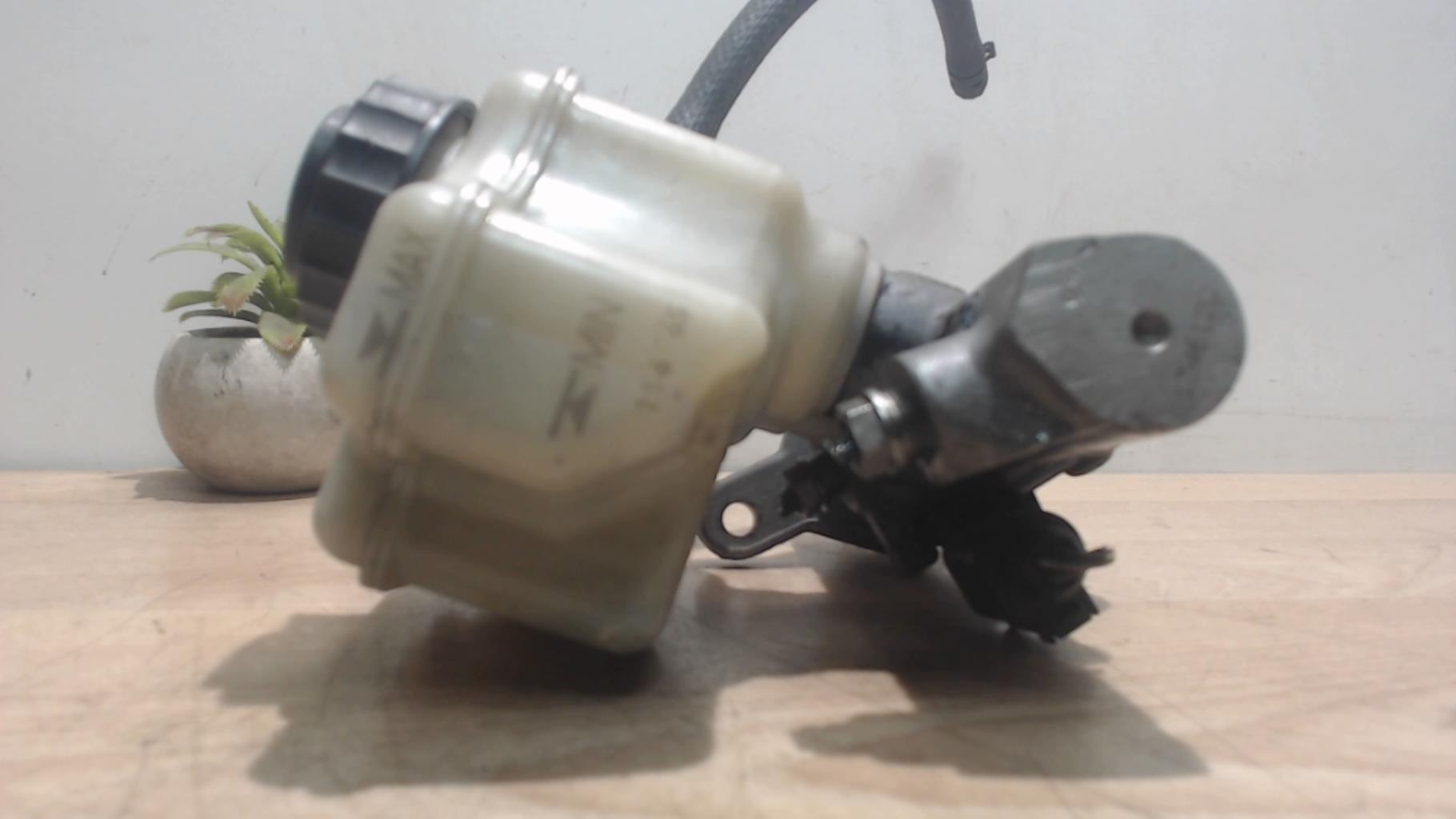 Maitre cylindre (freinage) AUDI A3 2 SPORTBACK PHASE 1 Diesel - 1