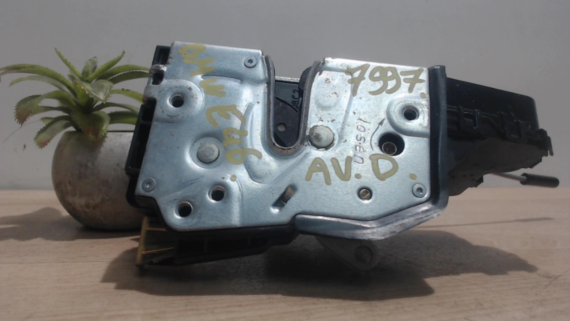 Serrure avant droit BMW SERIE 3 E46 PHASE 2 Diesel - 1