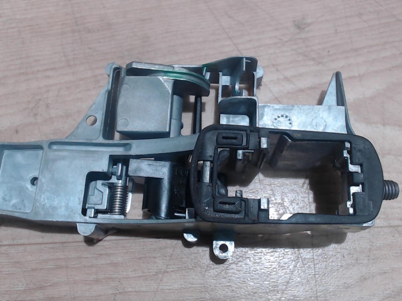 Support poignee porte avant gauche CITROEN C5 2 BREAK Diesel - 1