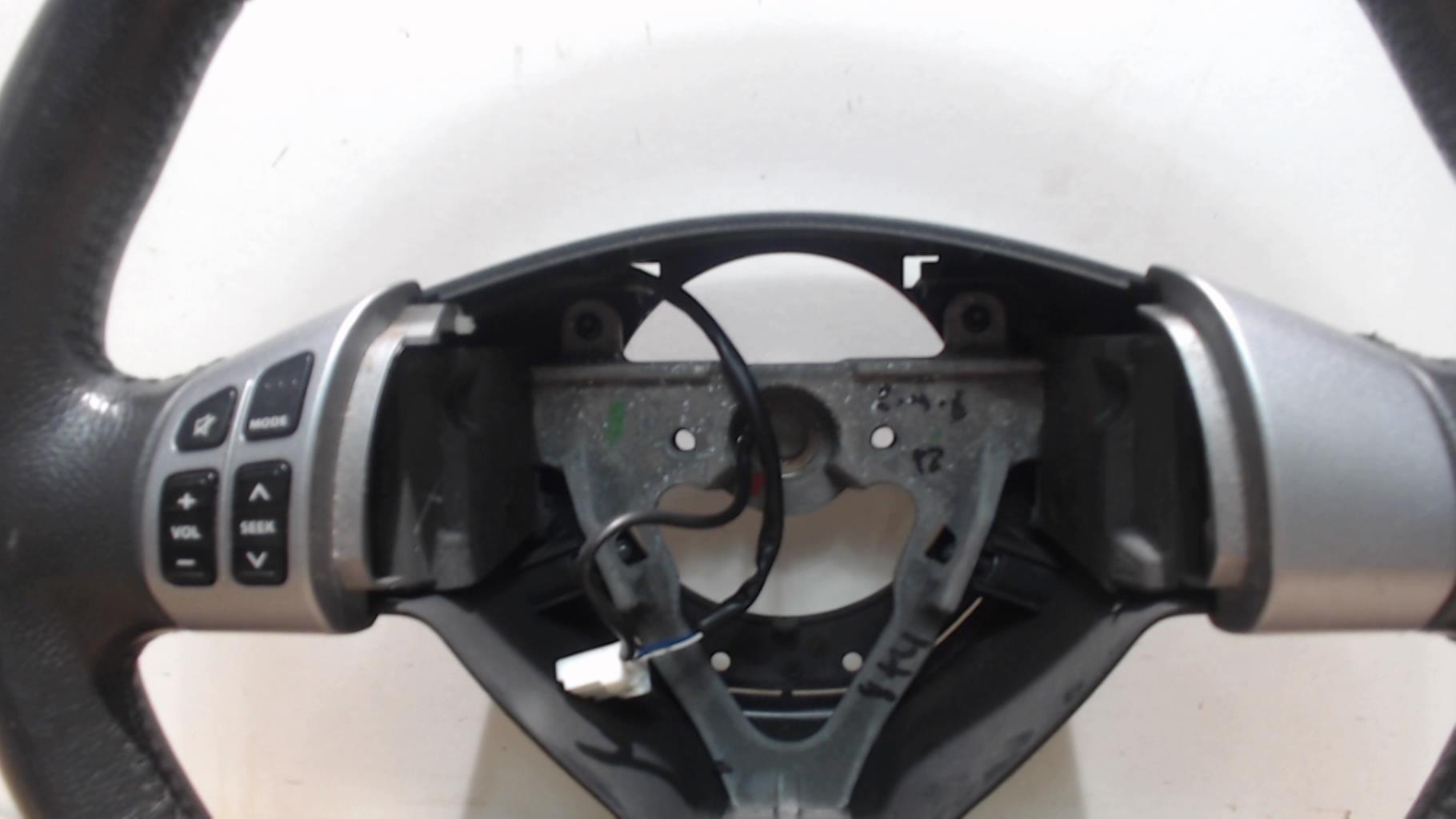Volant SUZUKI SPLASH Essence - 1