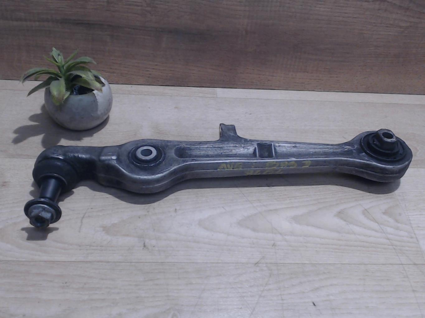 Bras inferieur avant gauche AUDI A4 2 PHASE 1 Diesel - 1