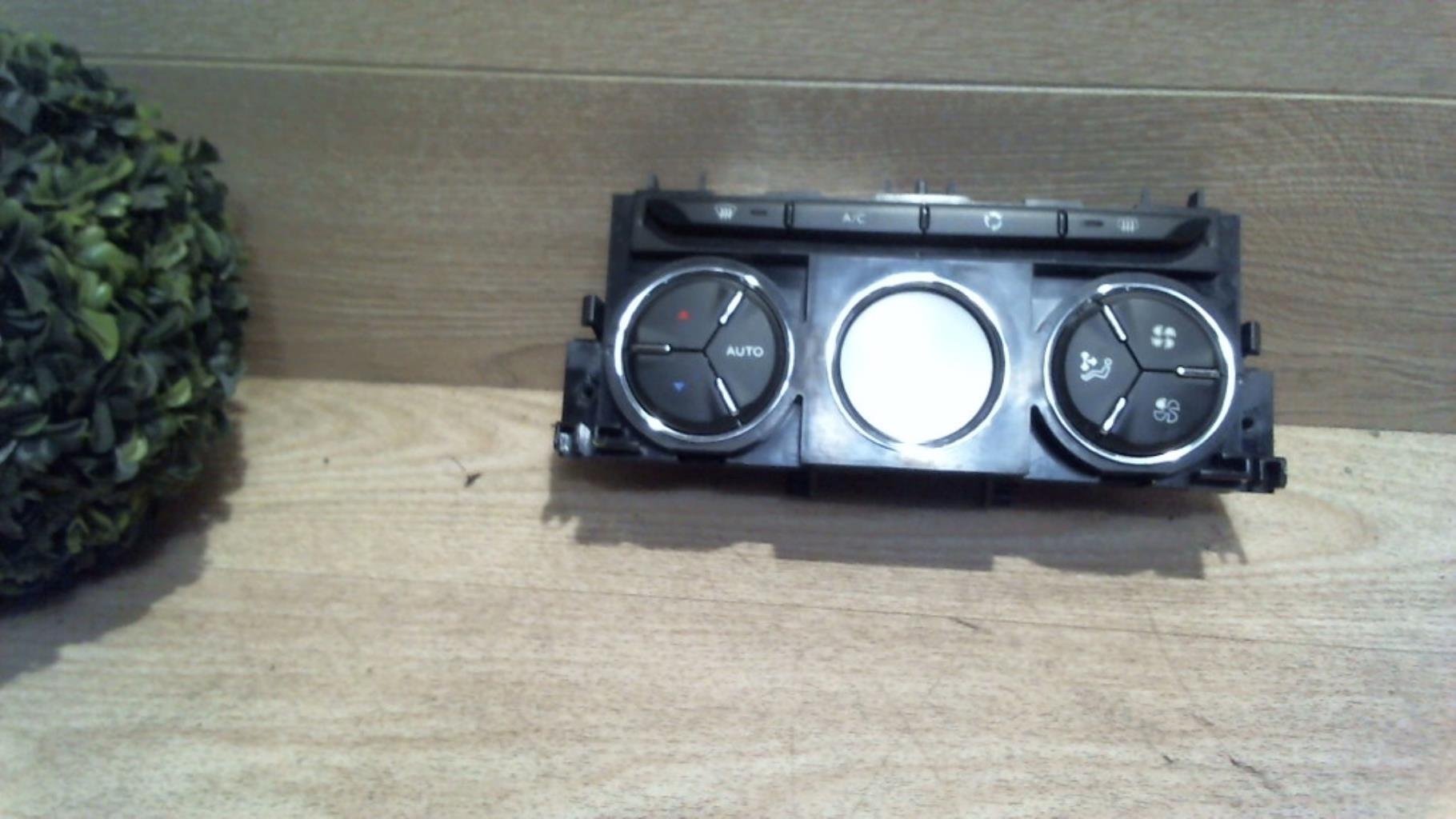 Commande chauffage CITROEN DS3 PHASE 1 Diesel - 1