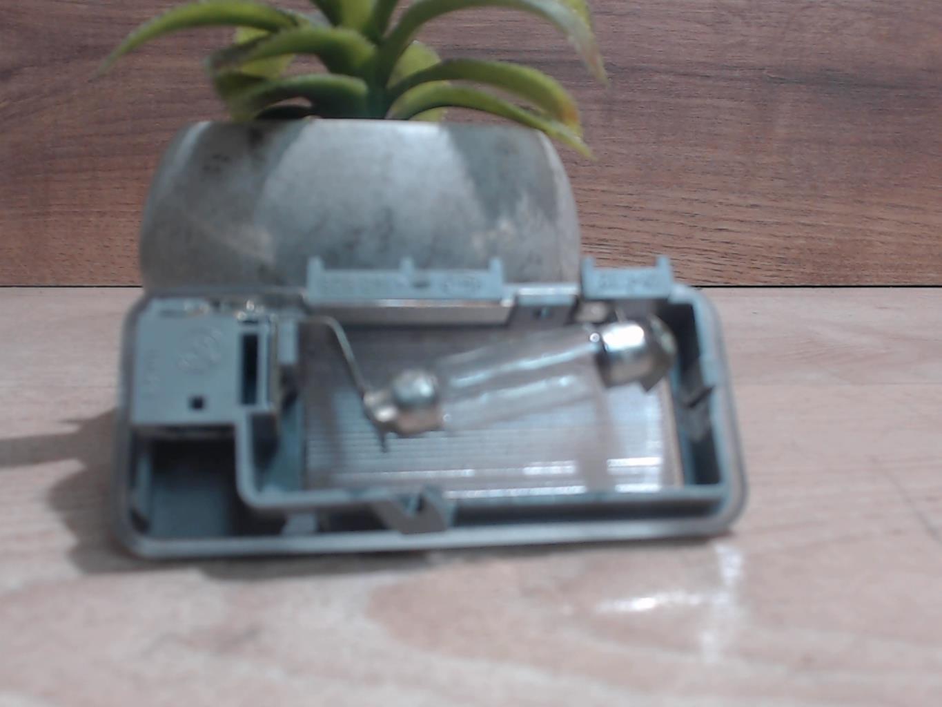 Eclairage de plafonnier BMW X3 E83 PHASE 2 Diesel - 1