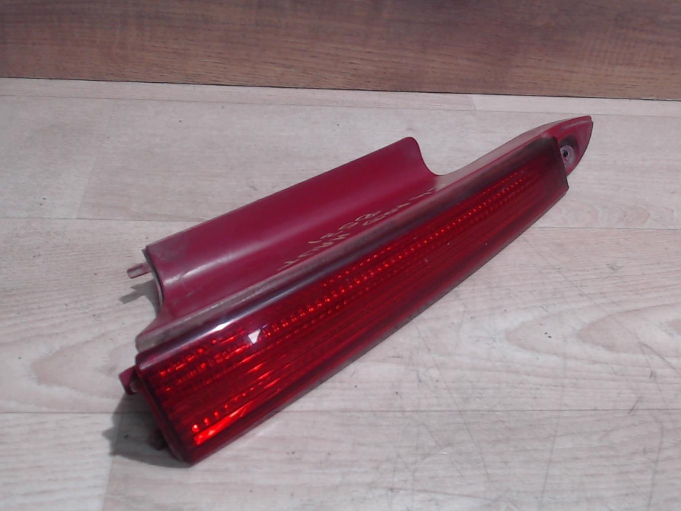 Feu arriere secondaire droit (feux) CITROEN C4 1 PHASE 1 Diesel - 1