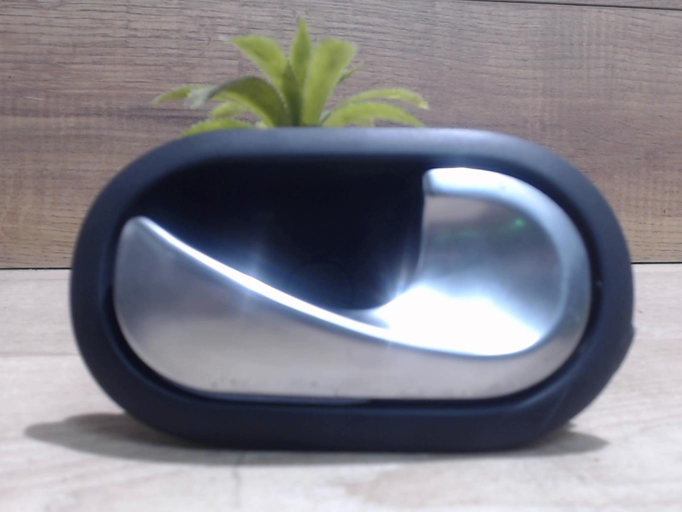 Poignee interieur avant droit RENAULT SCENIC 2 PHASE 1 Diesel - 1
