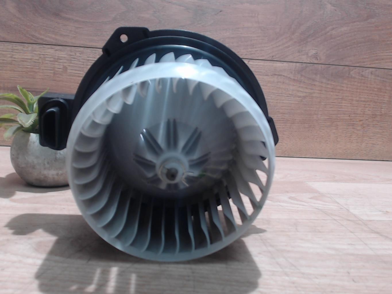 Pulseur d'air NISSAN PIXO Essence - 1