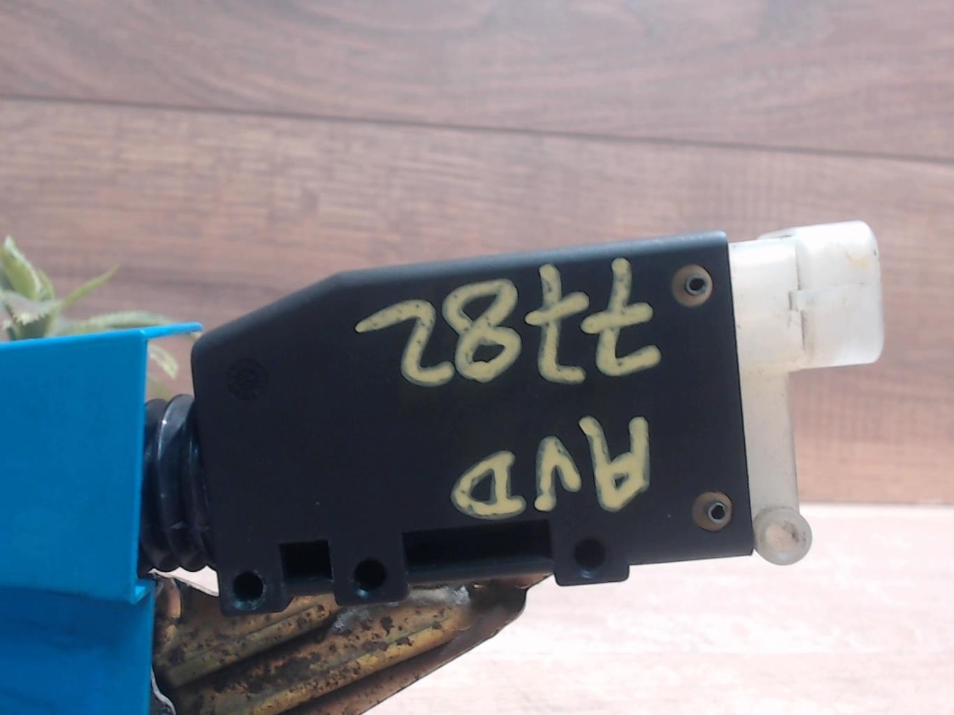 Serrure avant droit OPEL OMEGA B PHASE 2 Diesel - 1