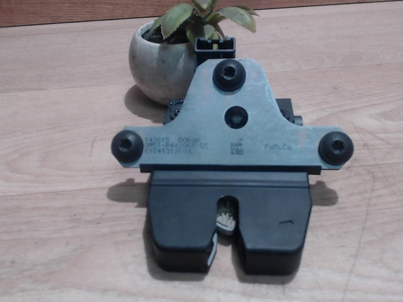 Serrure de coffre FORD C-MAX 1 PHASE 1 Diesel - 1