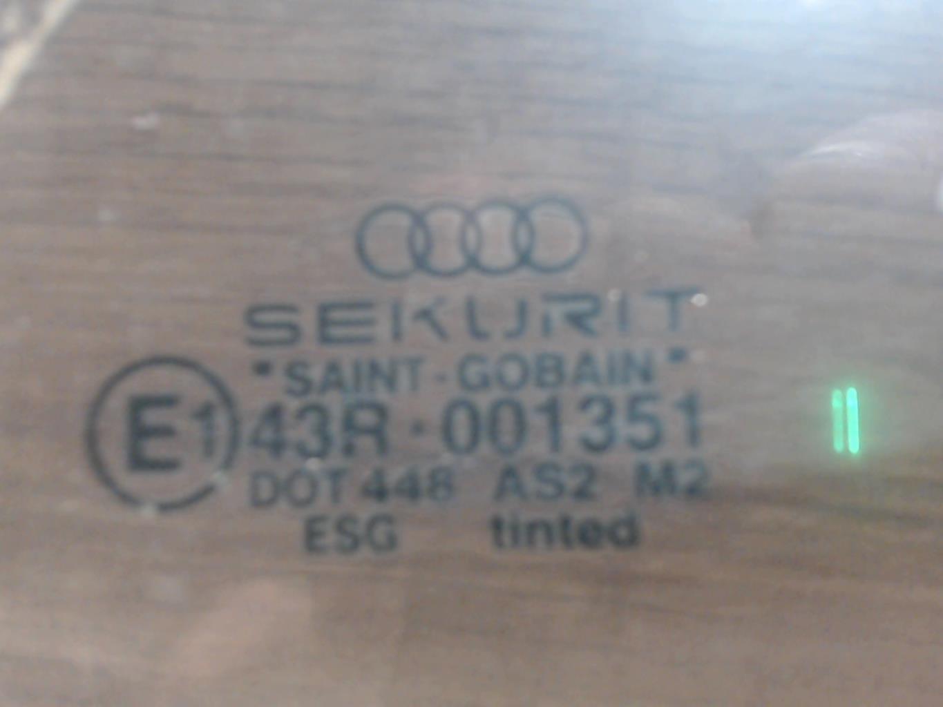 Vitre arriere gauche AUDI A4 2 PHASE 1 Diesel - 1