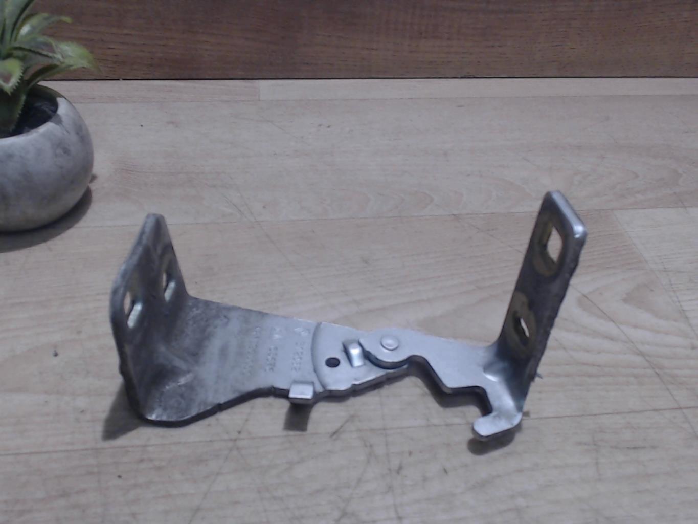 Charniere de capot RENAULT TRAFIC 2 PHASE 1 Diesel - 1