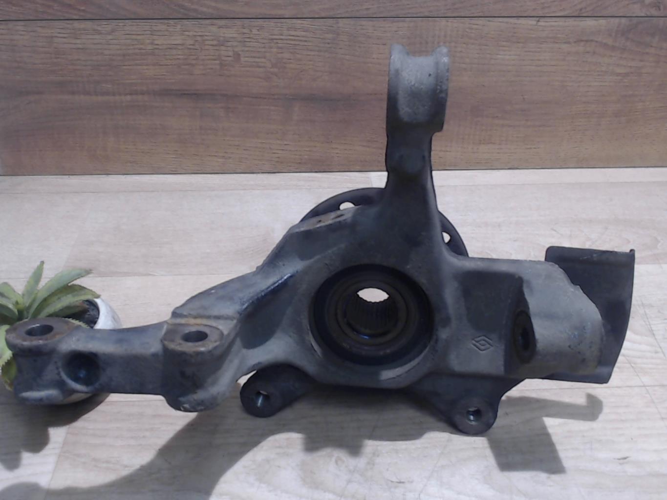 Moyeu avant droit RENAULT LAGUNA 3 PHASE 1 Diesel - 1