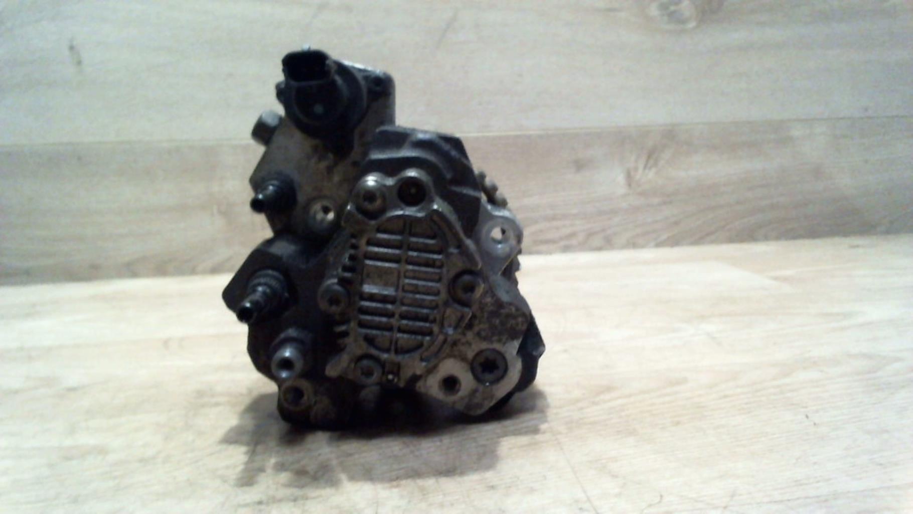 Pompe à injection RENAULT ESPACE 4 PHASE 1 Diesel - 1