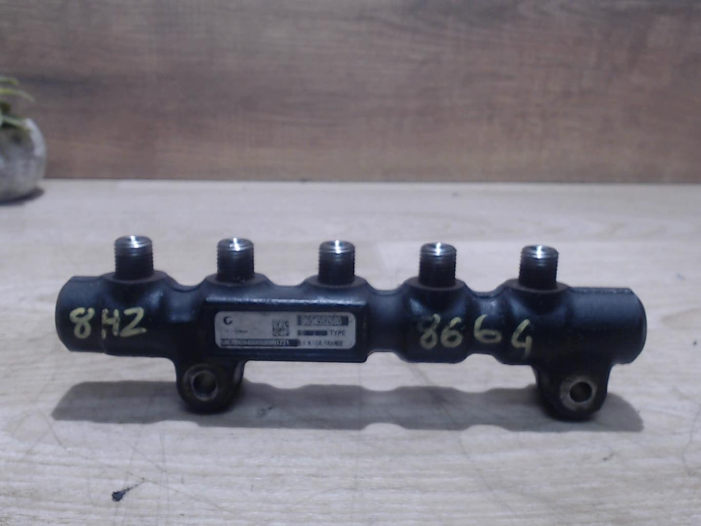 Rampe injection PEUGEOT 207 PHASE 1 Diesel - 1