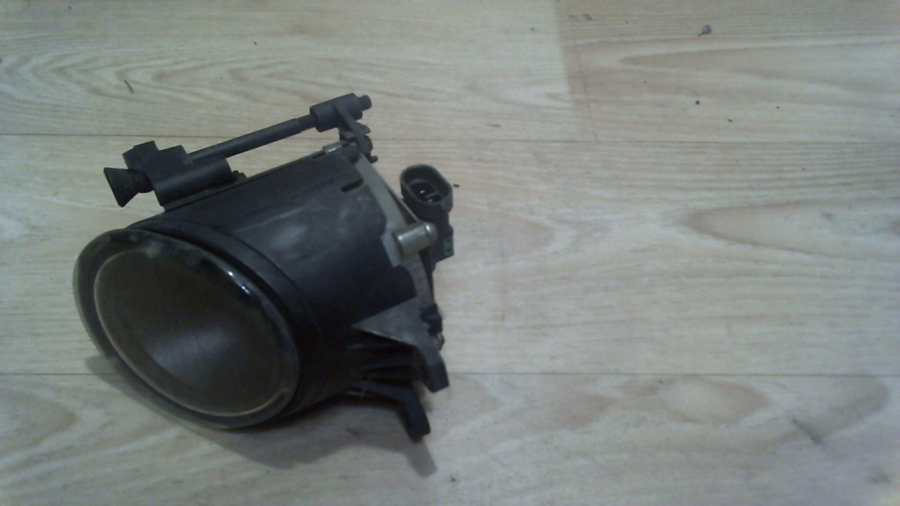 Anti brouillard droit (feux) AUDI A4 2 AVANT PHASE 1 BREAK Diesel - 1