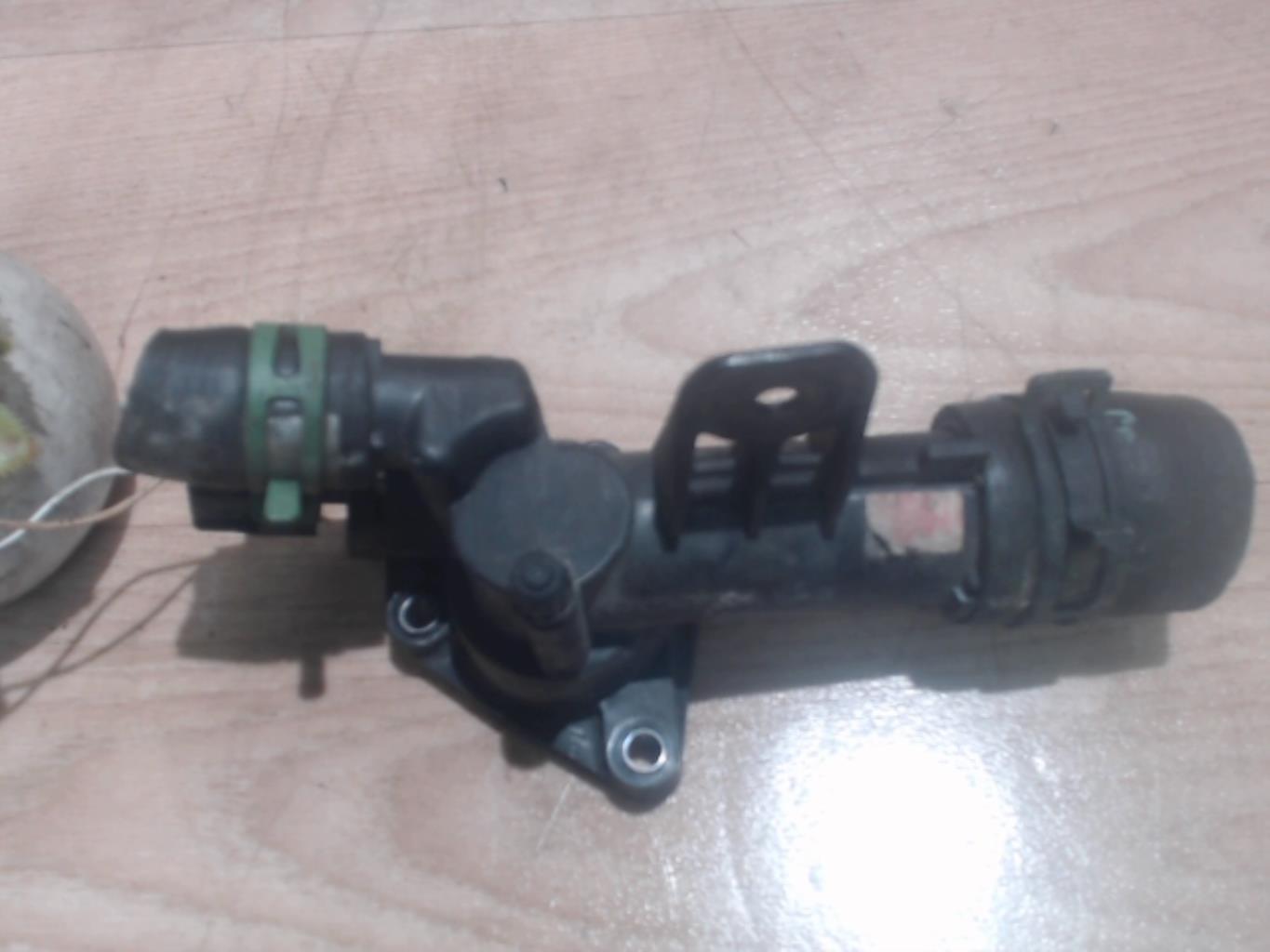 Boitier eau RENAULT MEGANE 3 PHASE 1 Diesel - 1