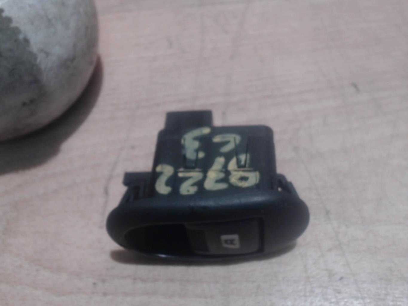 Bouton/Interrupteur CITROEN C3 1 PHASE 1 Diesel - 1