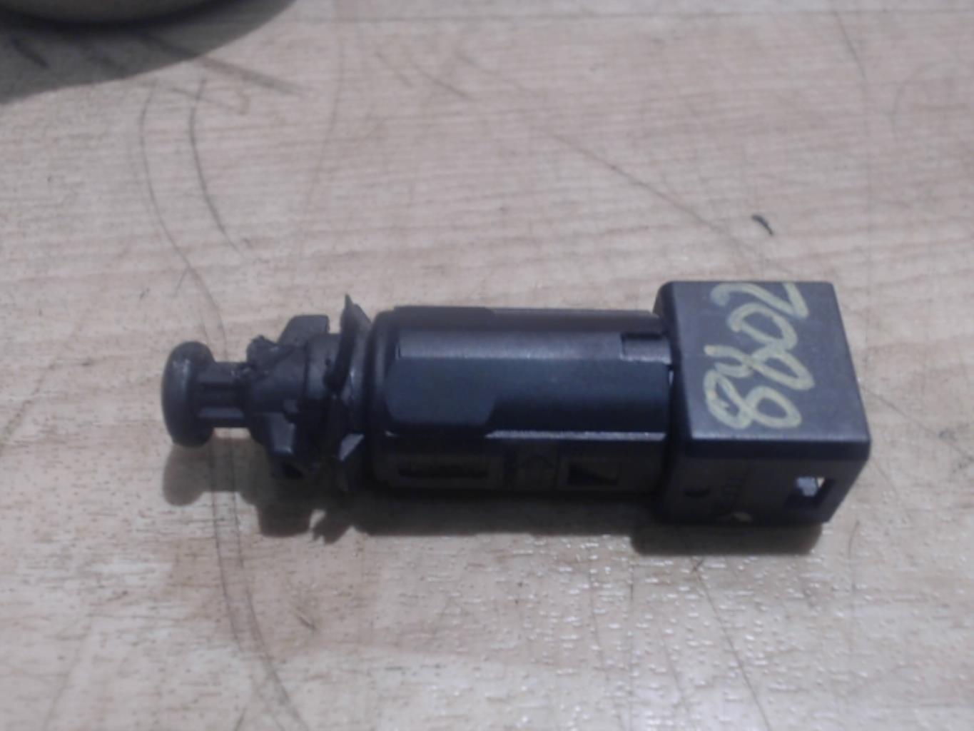 Contacteur feu stop RENAULT TRAFIC 2 PHASE 1 Diesel - 1