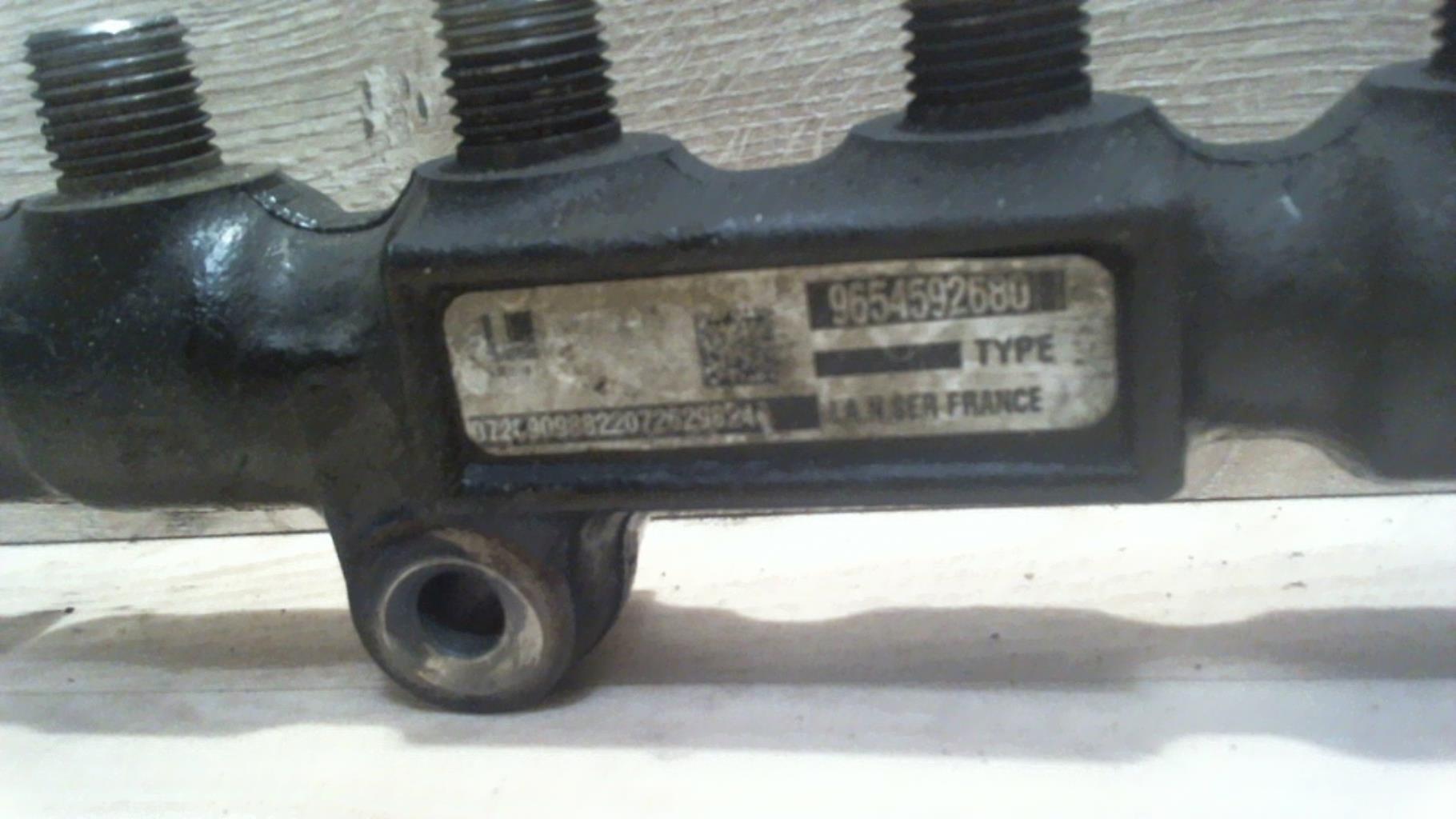 Rampe injection PEUGEOT 206 PHASE 2 Diesel - 1
