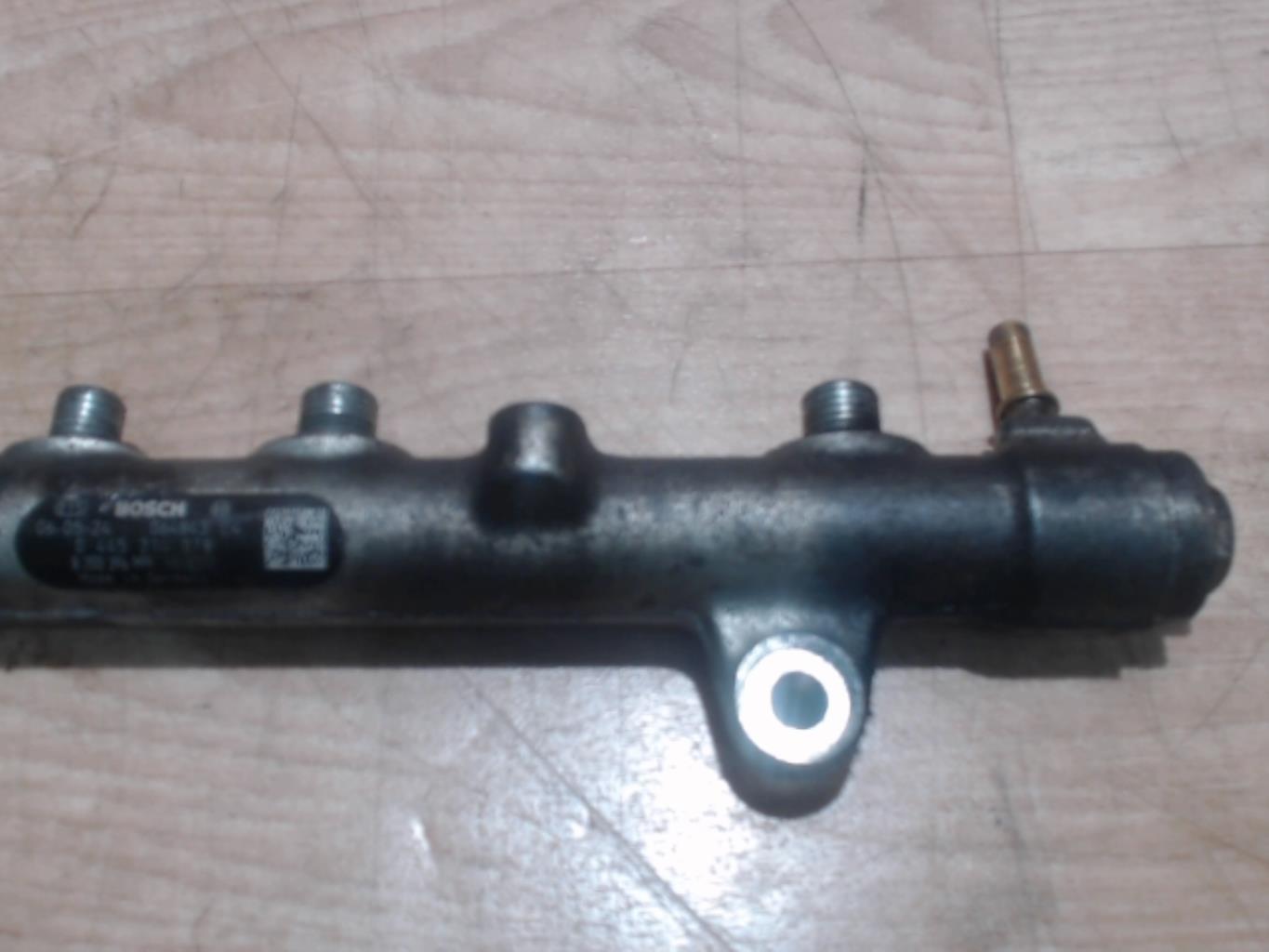 Rampe injection RENAULT LAGUNA 2 PHASE 2 Diesel - 1