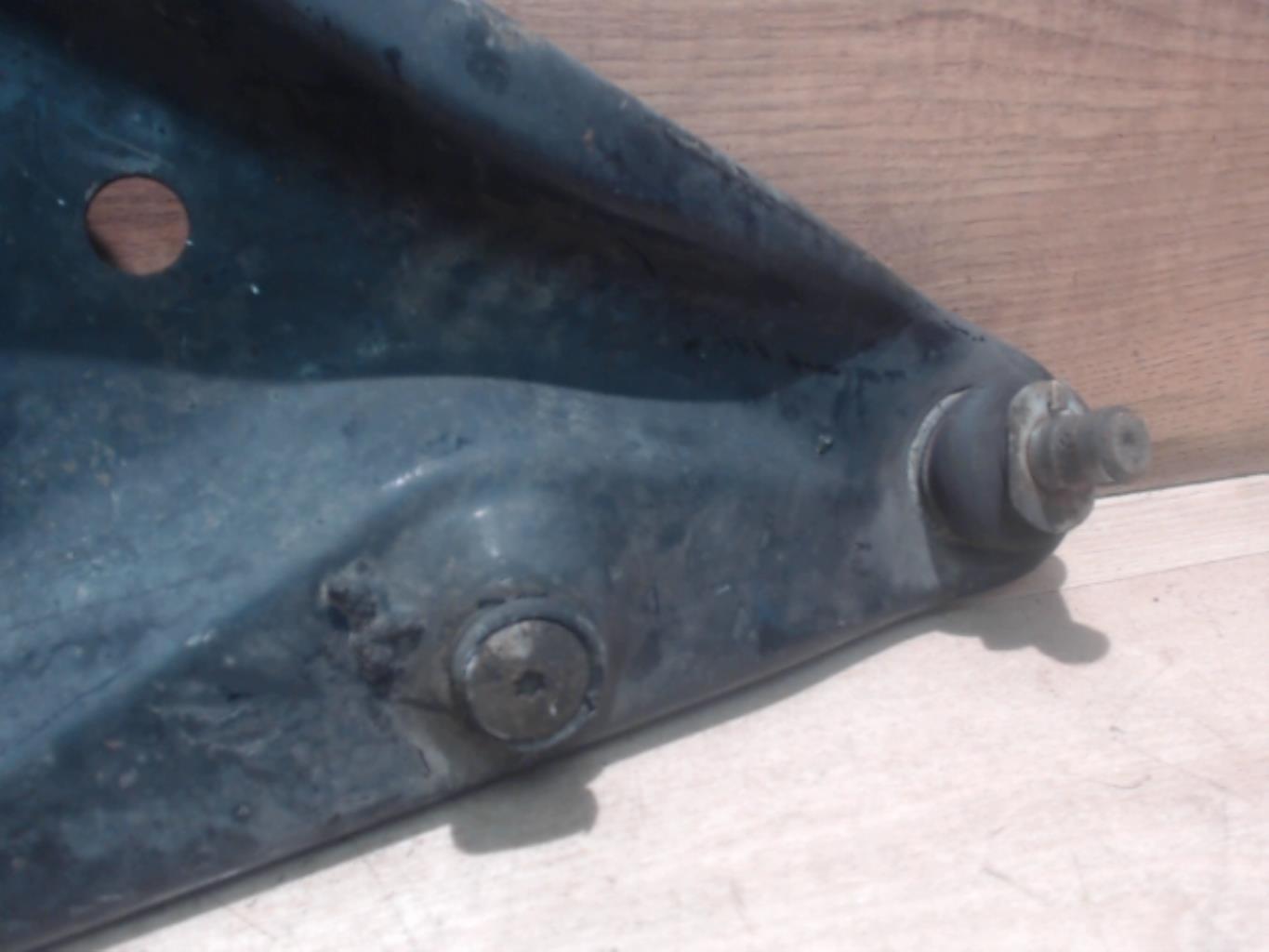 Triangle avant droit DACIA SANDERO 1 Diesel - 1