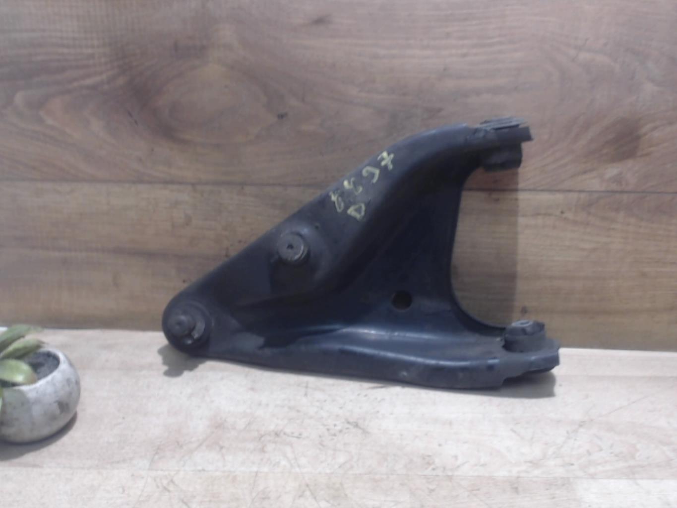 Triangle avant droit DACIA SANDERO 1 Essence/GPL - 1