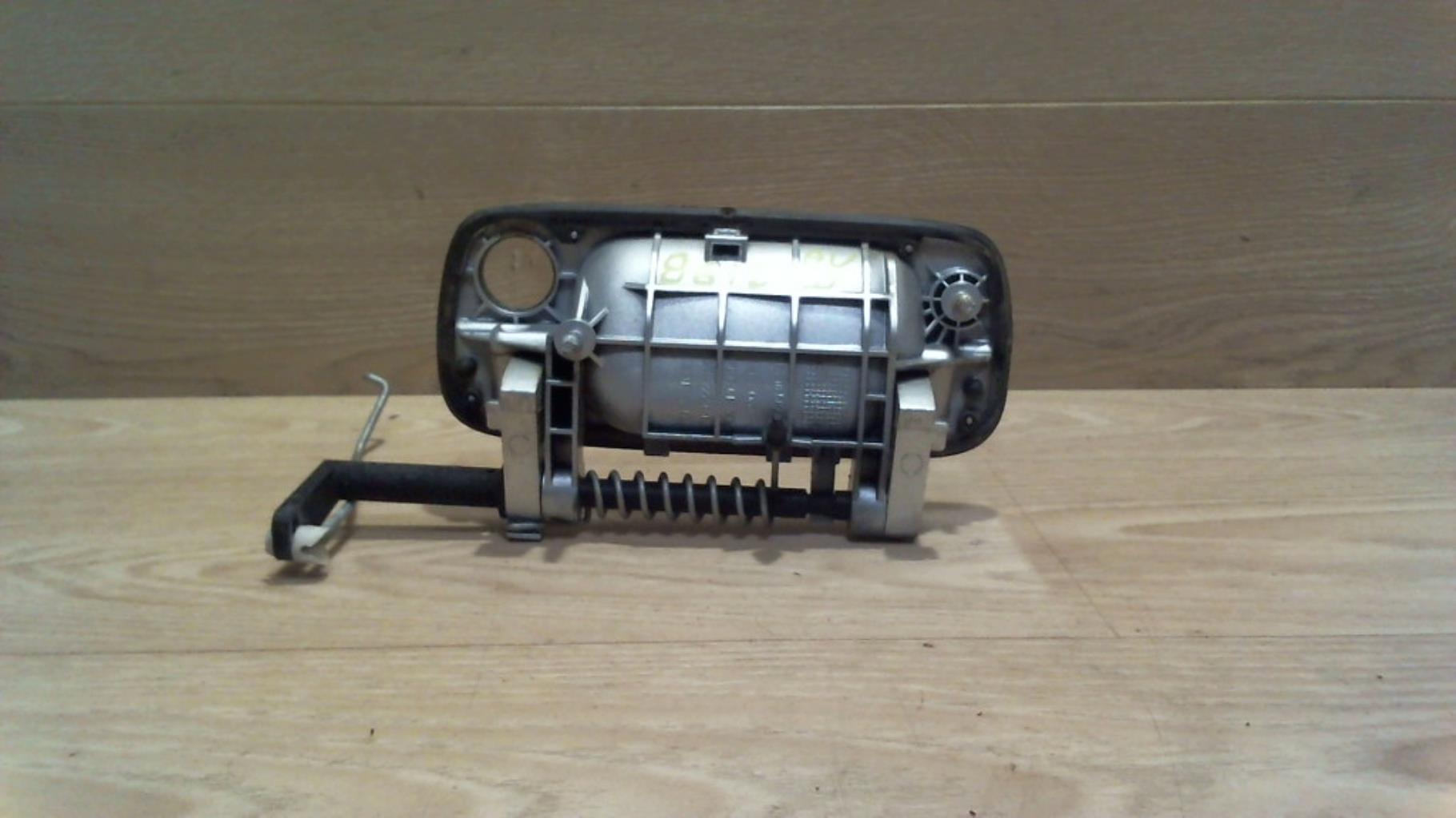 Poignee porte laterale droit PEUGEOT 406 COUPE Essence - 1
