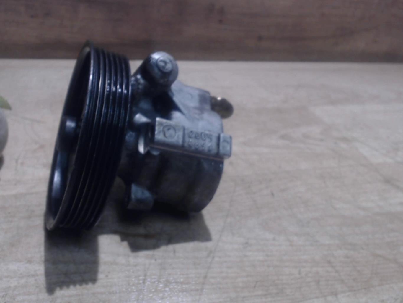 Pompe de direction RENAULT LAGUNA 2 PHASE 2 Essence - 1