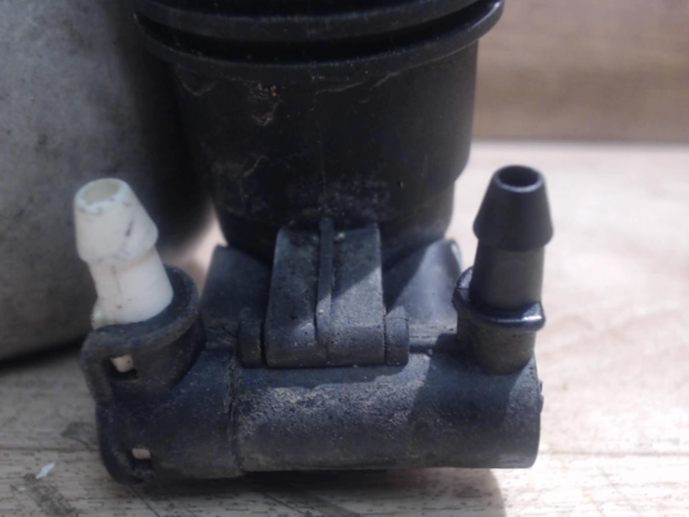 Pompe lave glace avant RENAULT LAGUNA 2 PHASE 2 Essence - 1