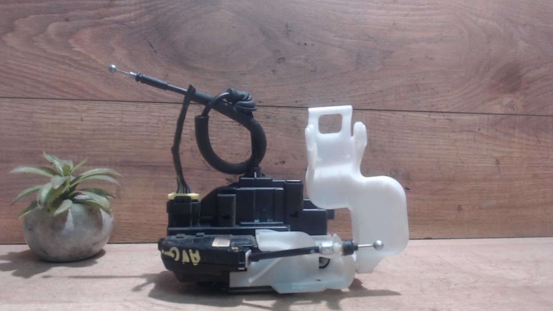 Serrure avant gauche KIA CEE-D 1 PHASE 1 Diesel - 1