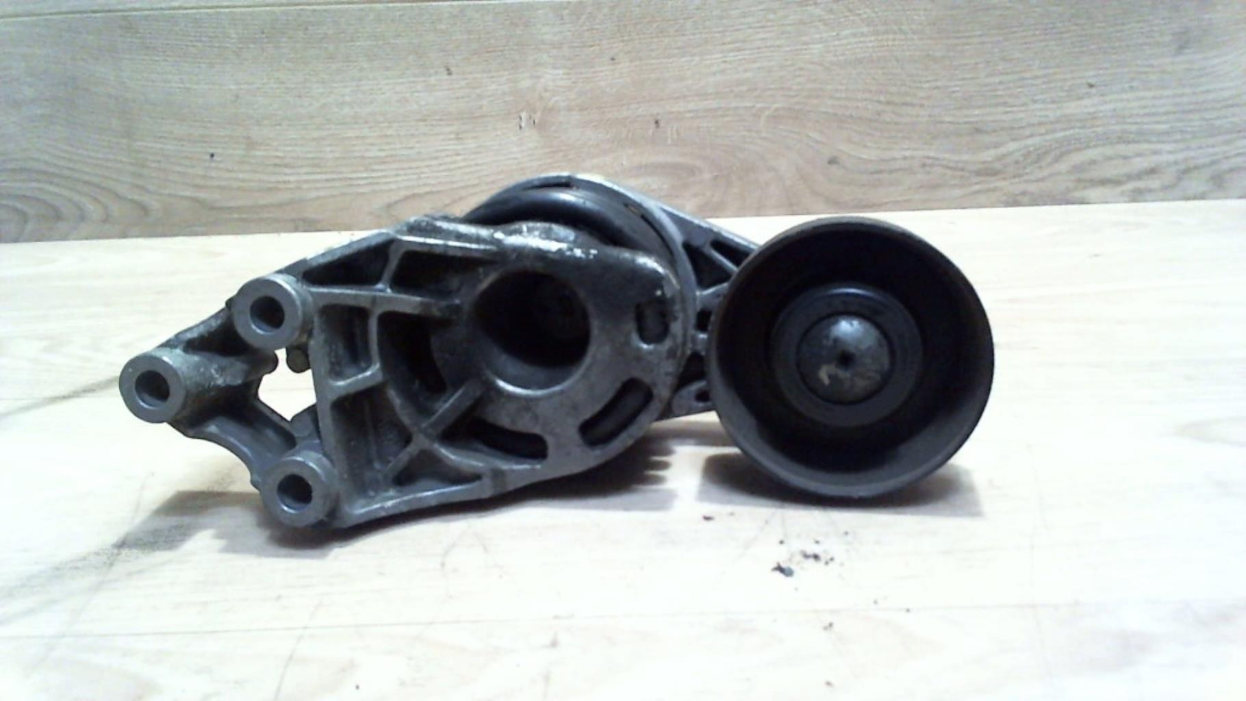 Support moteur VOLKSWAGEN POLO 4 PHASE 1  - 1