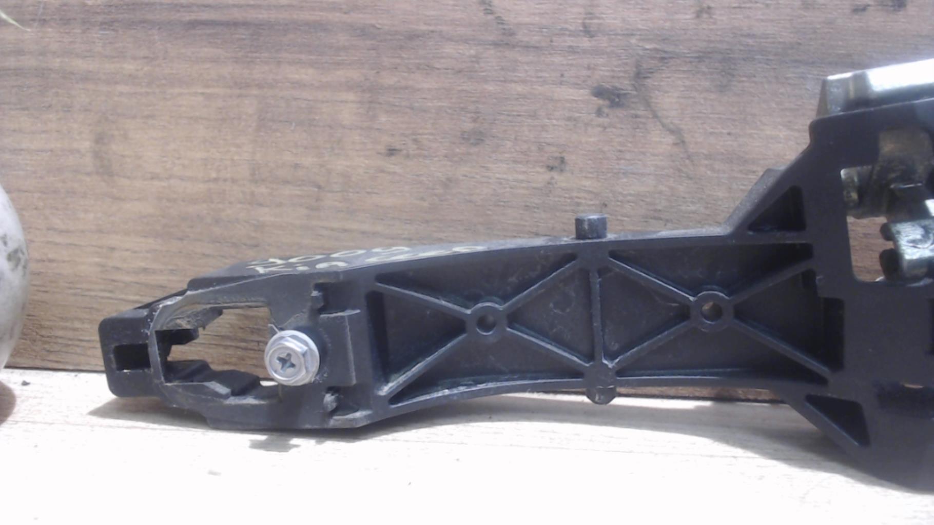 Support poignee porte avant gauche KIA CEE-D 1 PHASE 1 Diesel - 1